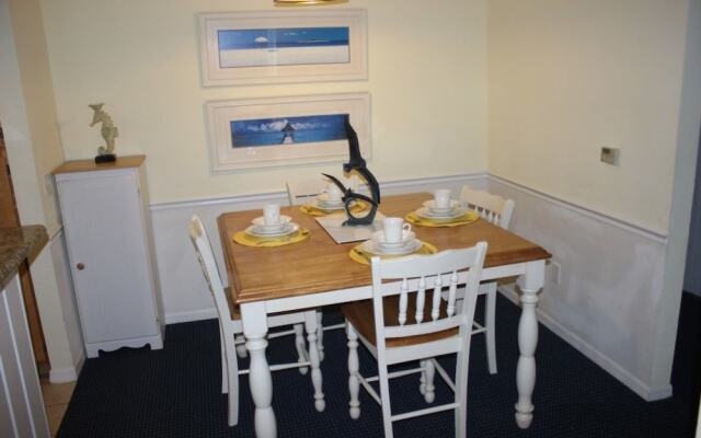 Runaway Beach - 2 Bd Villa (RW 15103)