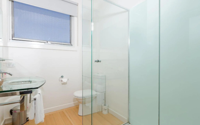 Wytonia 3 Penthouse – Bathroom – Port Fairy