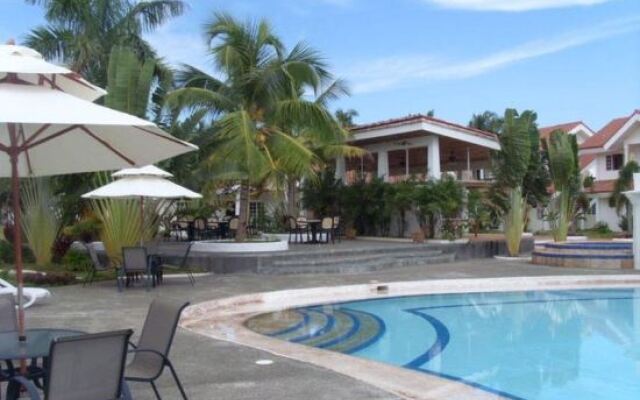 Grande Sunset Resort