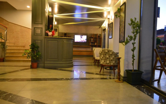 Seymen Hotel