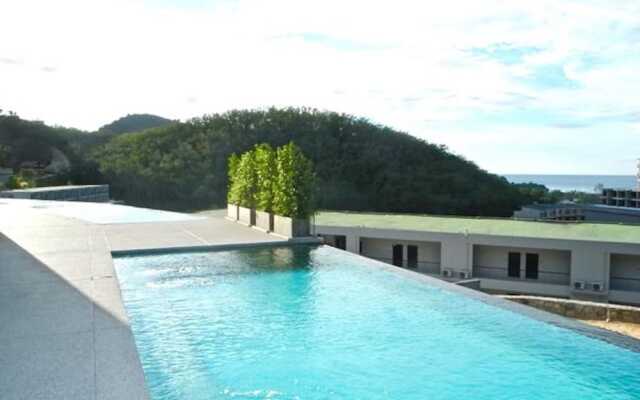 Patong Bay Hill 1 bedroom Apartment