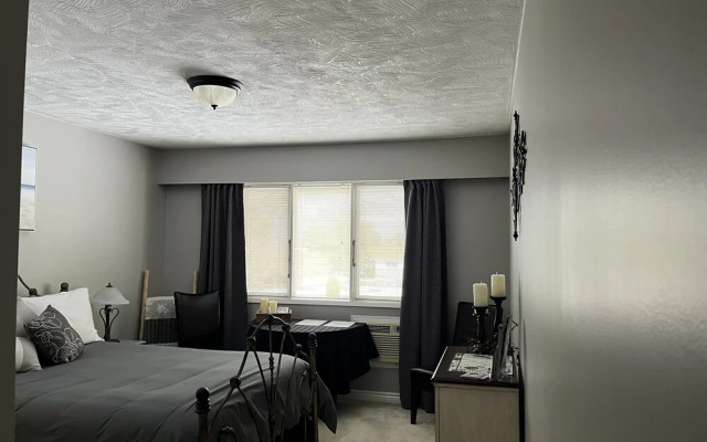 Sunny Shuswap B&B