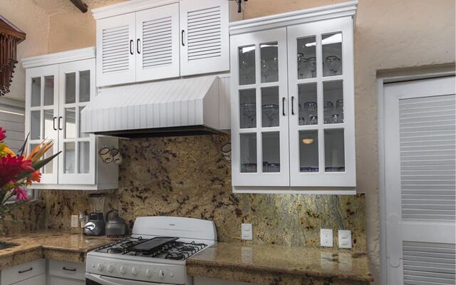 Caribe CINCO Villa by ChezPlaya