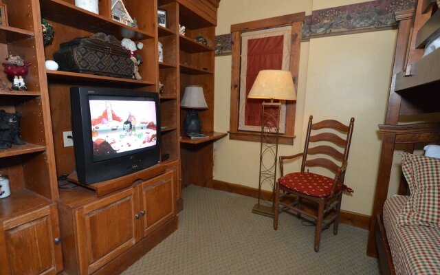 3br+: Camp 4 # 11