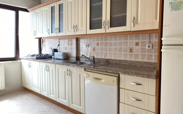 Superb Flat Close to Cevahir Mall in Sisli
