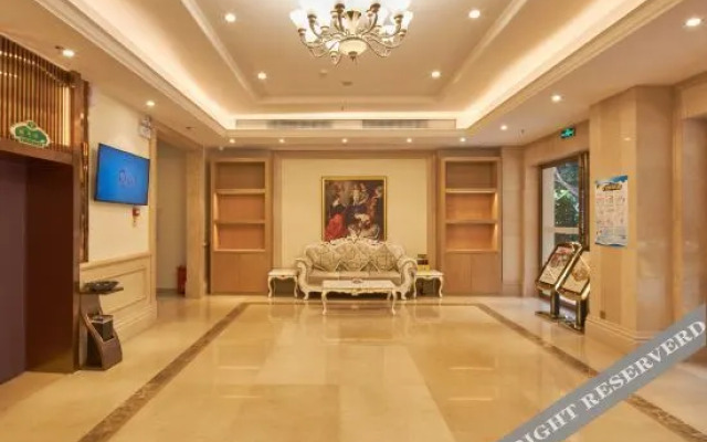 Vienna 3 Best Hotel (Liuzhou Baiyun)