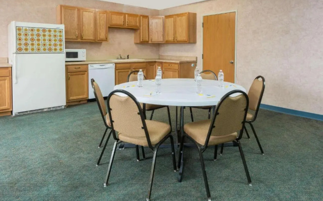 Days Inn Osage Beach