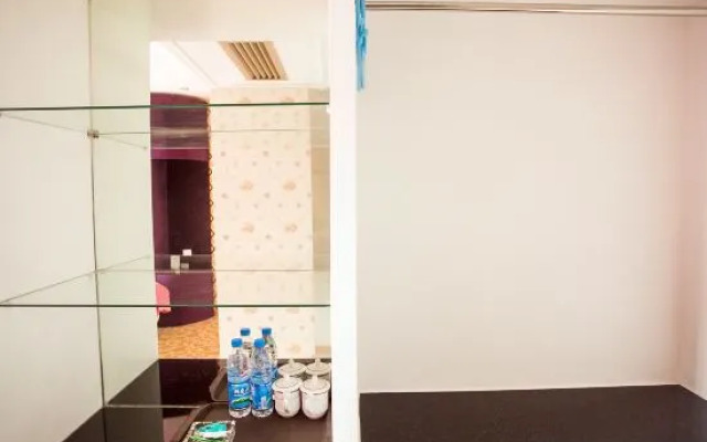 Kunshan Rongding Hotel (Yushan Square Subway Station Branch)