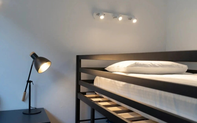 Stylish Modern 3 Bedroom Home in Heart of Melbourne CBD