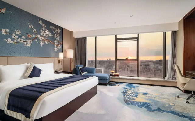 Serene Yuhua Hotel