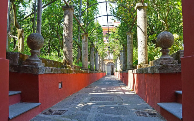 The Secret Garden Relais