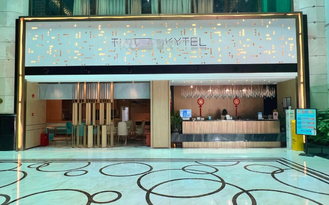 Rich Hotel
