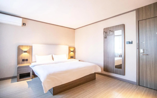 HanTing Hotel (Shanghai Jiuting Avenue)