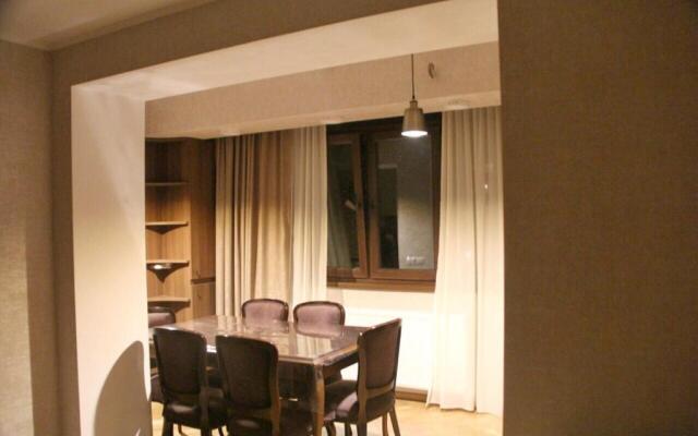 Comfy home at Saburtalo