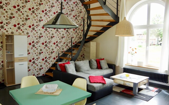 Urlaubsbahnhof - "wartehalle"