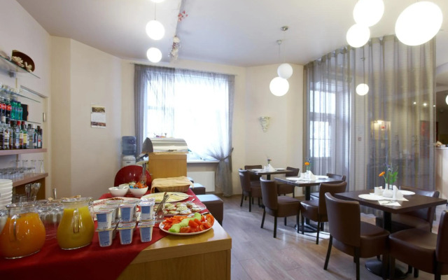 Hotel Edvards