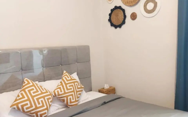 Homy studio room near taman anggrek