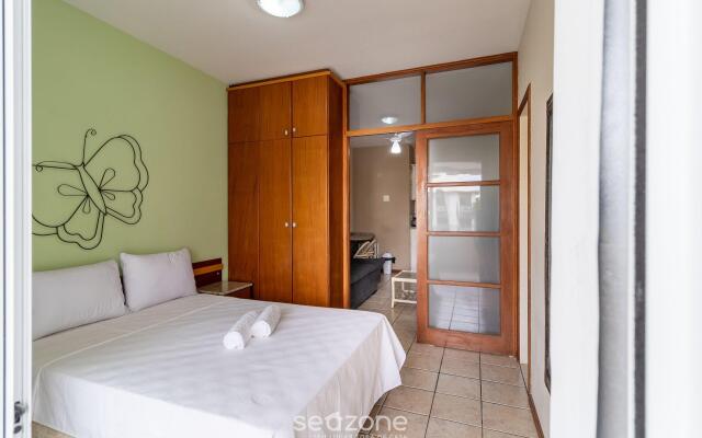 Apt c/ Varanda in Condominio Pe na Areia Iho127