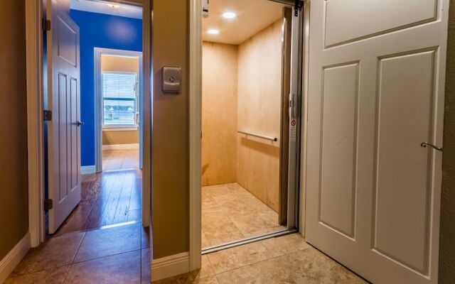 Grande Vista by Luxury Gulf Rentals