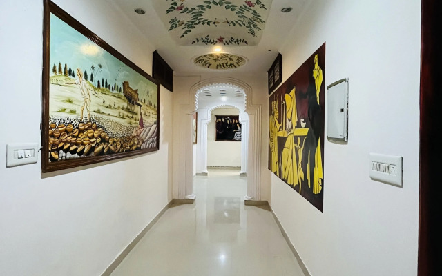OYO 17284 Hotel Vrindavan Palace
