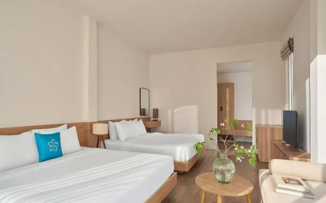 Palace Long Hai Resort – Guest Rooms – Ba Ria