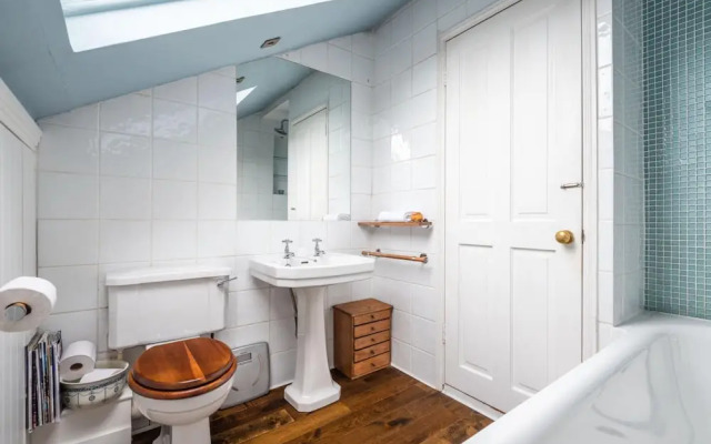 Charming Chiswick Home