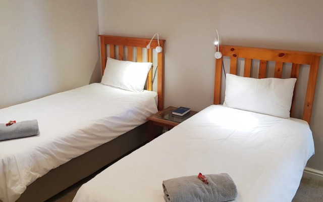 Seasons of Serenity, Langebaan 8-sleeper