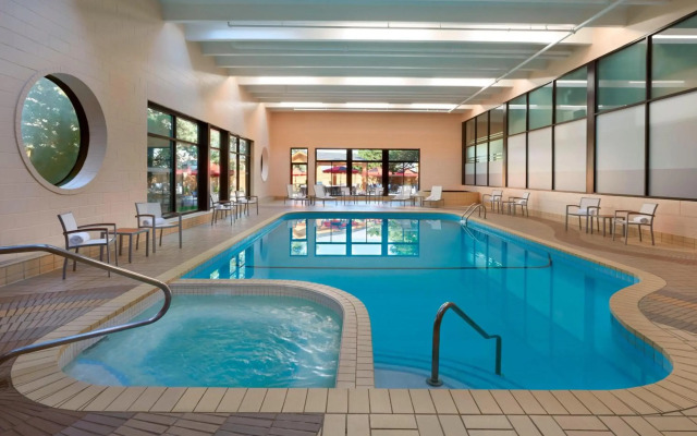 Four Points by Sheraton Toronto Airport