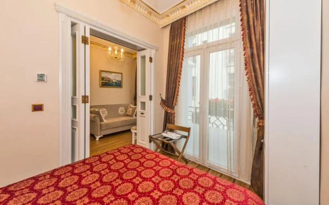 Iq Hotel