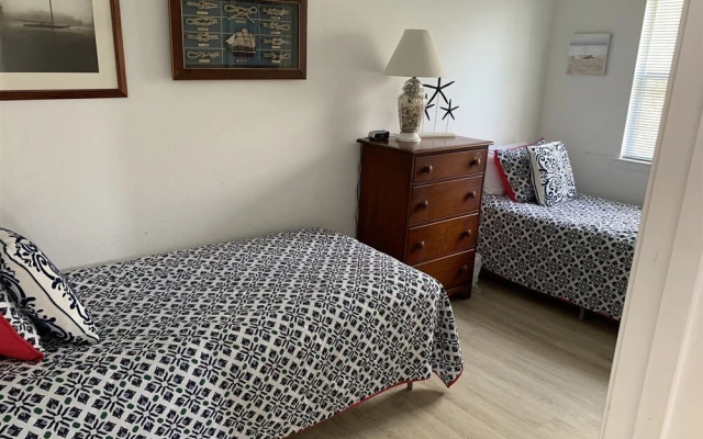 Crows Nest Apartment