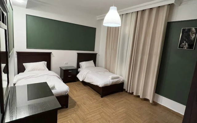 3 Bedroom Apartment Of 200 Square M With Terrace
