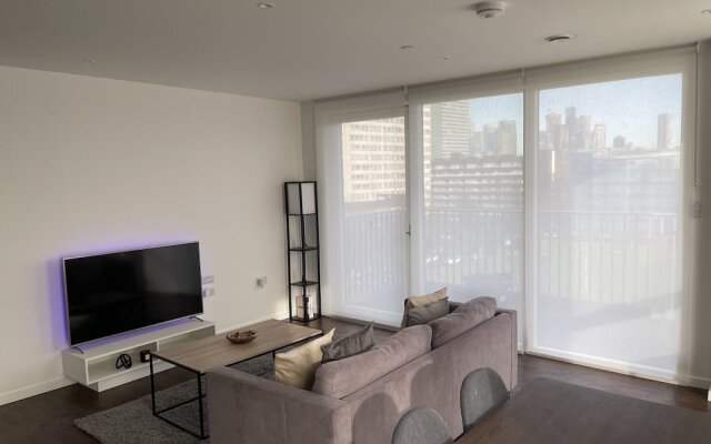 Immaculate 2bed Apartment in London - City Views