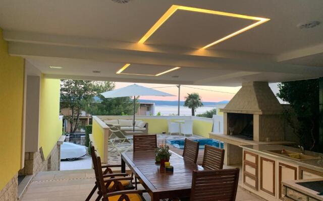 Apartments & Rooms Marina