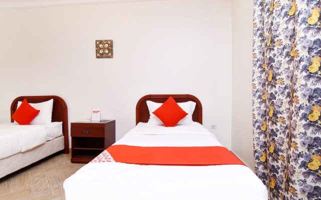 OYO 415 Golden Gate Hotel
