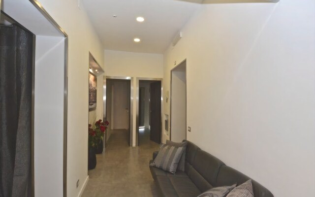 House & The City - Vatican Apartments