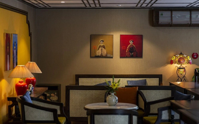 Indochine Cruise Lan Ha Bay