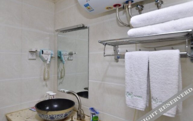 Weiqian Business Chain Hotel