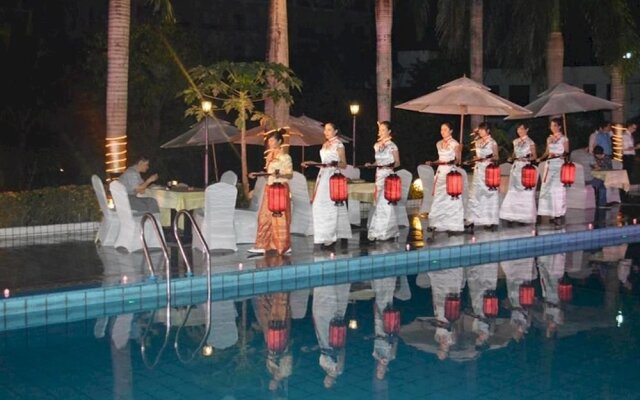 Xinglong Yiyun Spring Resort