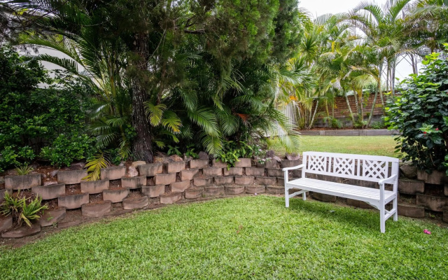 Pet Friendly Dicky Beach Home away from Home – Outside – Battery Hill