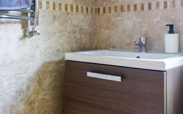 Beautiful 4-bed House in Bootle