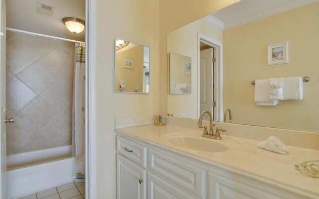 Seascape 1208 in Galveston