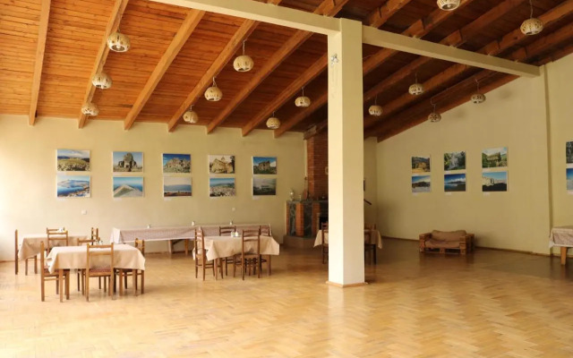 Taoskari Hotel