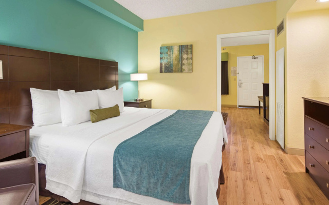 Best Western Plus Deerfield Beach Hotel & Suites