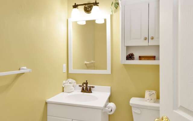 Lazy Bear Lodge #1235