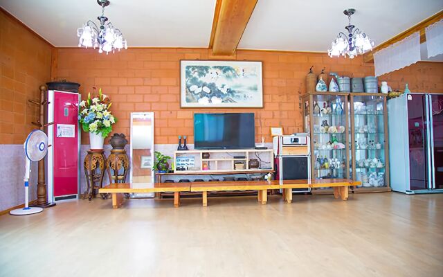 Haenam Sunset Glowing Sea Pension