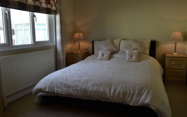 Thornbury Holiday Park