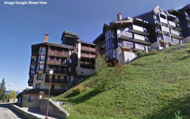 Duplex Apartment Right At The Ski Lift Tracks