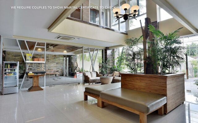 ZEN Rooms Adilla Syariah Ambarukmo