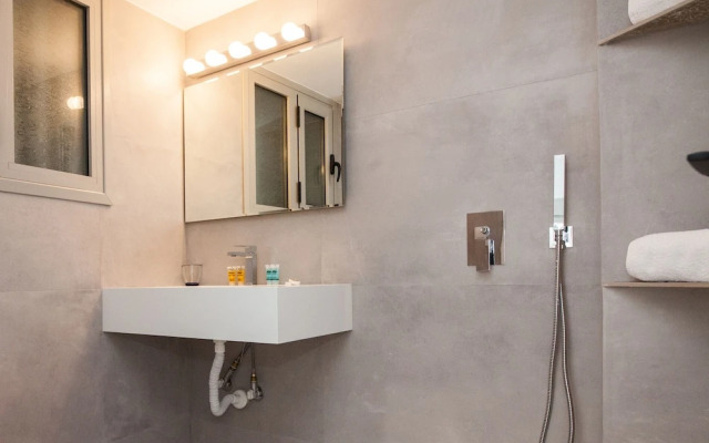 Modern Brand new apt In Athens Centre