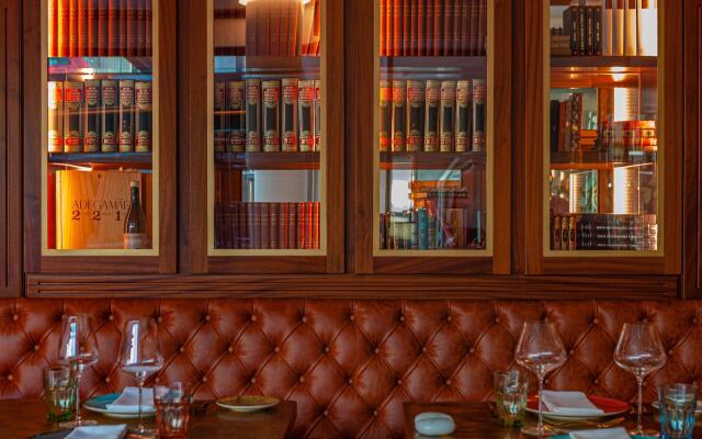 Wine & Books Lisboa Hotel